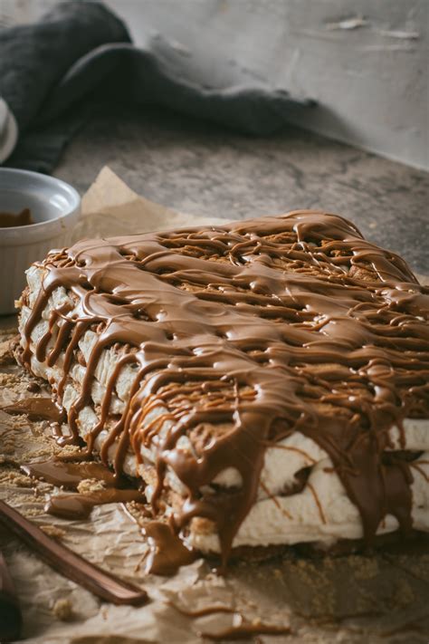 No Bake Biscoff Cake Icebox Cake With Cream Cheese Whipped Cream