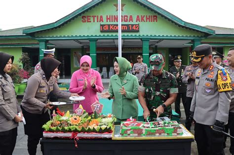 Wujud Sinergitas Kapolres Sidrap Beri Kejutan Ke Dandim 1420 Sidrap Di