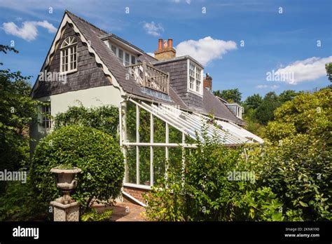 Virginia Woolf Home Hi Res Stock Photography And Images Alamy