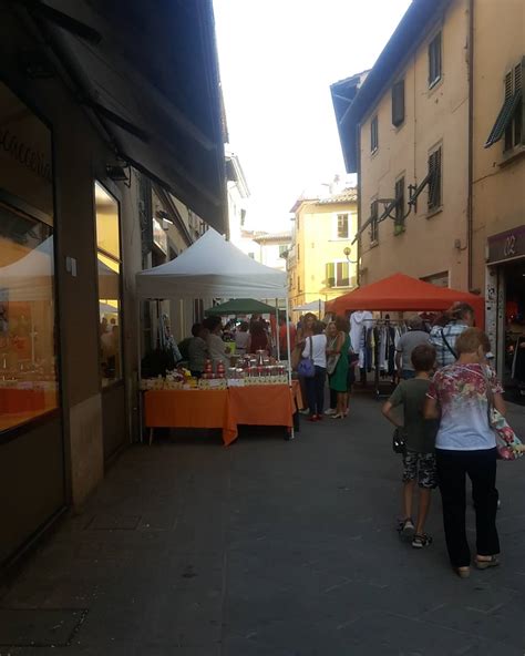 Lo Sbaracco Otto Giorni Di Mega Saldi A Castelfiorentino Nove Da Firenze