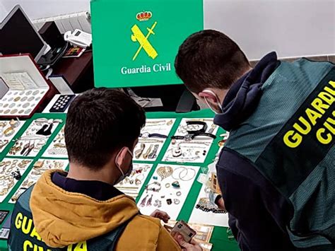 La Guardia Civil Detiene A 10 Personas Y Esclarece 16 Robos En