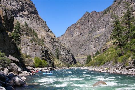 The Salmon River Trail Is A 100-Mile-Long Backpacker's Dream- Backpacker