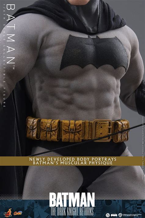 Batman Hot Toys CMS024 The Dark Knight Returns 1 6 Action Figure