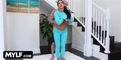 Fit And Thick Milf Alexa Payne Gets Her Hot Face Covered With Cum After Sweaty Workout Mylf