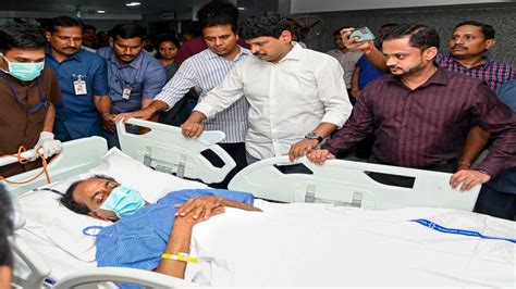 Telangana Former Cm Kcr Successfully Undergoes Hip Replacement Surgery