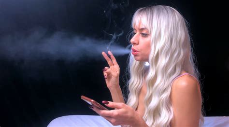 Starr Smokes Newport S Smoking Sex Part