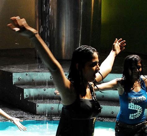 Tamil Cinema News Photos Indian Cinema Vettaikaran Actress Anushka Shetty Hot Photos