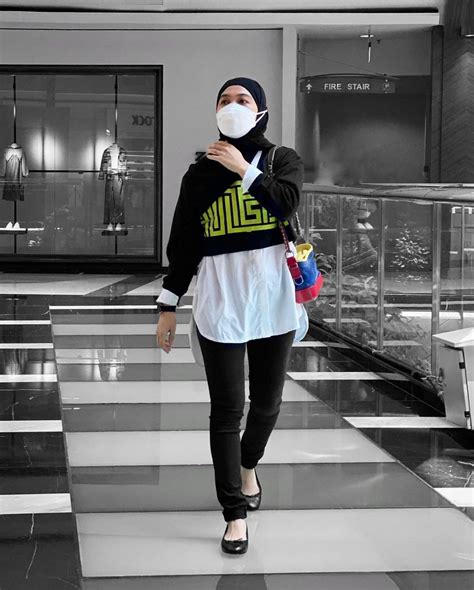 Ootd Hijab Kasual Ala Dian Ayu Nyaman Buat Aktivitas