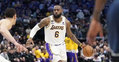 Lakers Insider Lebron James Ahead Of Schedule In Rehab From Foot