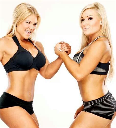 Beth Phoenix And Natalya Wwe Womens Wrestling Divas Beth Phoenix