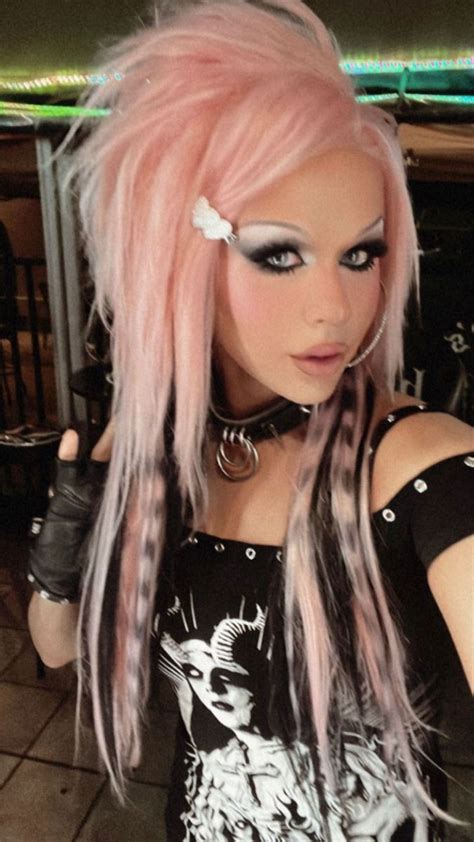 Farrah Moan Emo Girl Big Hair Farrah Moan Girl Crushes