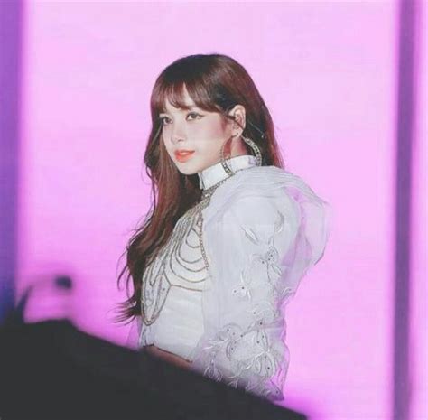 Lisa is SO HOT BLINK 블링크 Amino