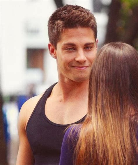 Dean Geyer The New ‘glee Hunk Starmometer