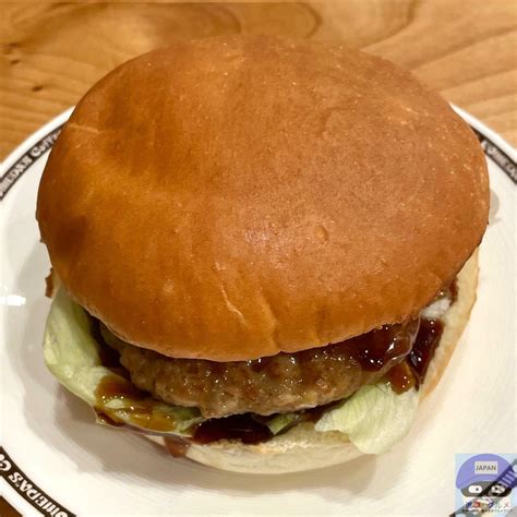 コメダ珈琲店で「月見バーガー」の「てりやき味」を注文してみた（進撃のグルメ） エキスパート Yahooニュース