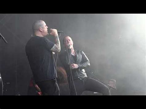 Watch Philip H Anselmo The Illegals Perform Panteras Im Broken