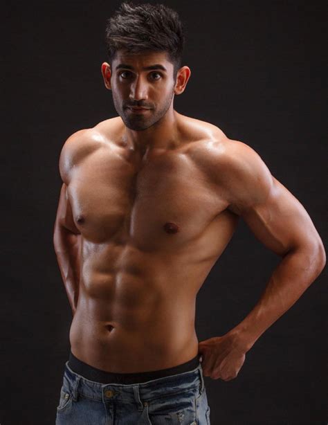 Shirtless Bollywood Men TV Hunk Reality TV Hottie Takes It Off For The Cam Hot Underwear