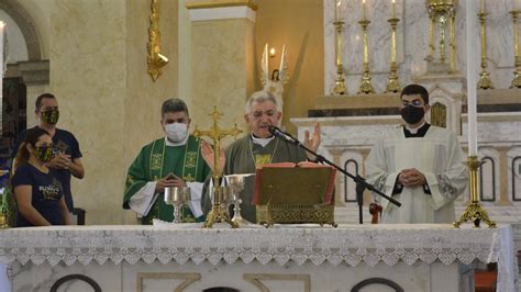 DOM DULCÊNIO O SENHOR NOS CHAMA PARA A SUA VINHA Paróquia Nossa