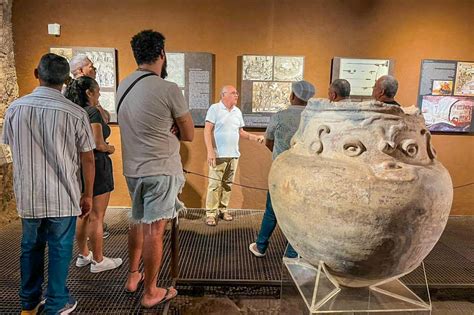 Trabalhadores do Ver o Peso e da Feira do Açaí conhecem museus do