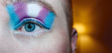 Sex Symbols Abigail Maxwell Asks Friends To Stand Up For Transgender People The Friend