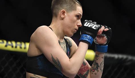 ‘tuf 28’ Winner Macy Chiasson Meets Sarah Moras At Ufc On Espn 8