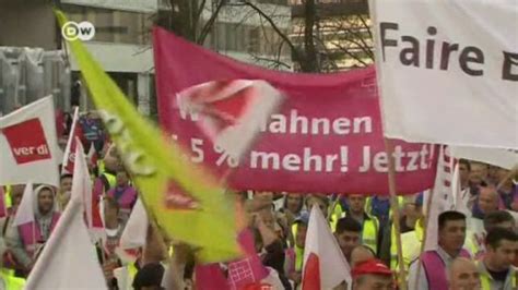 Streik Hunderte Flüge fallen aus streik 16b 27 03 2012 17 Uhr