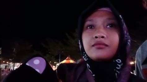 Nuruti Fitria Ke Pasar Malam Alun Alun Caruban Youtube