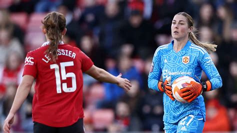 Mary Earps compilation of saves for Man Utd in 2022 23 WSL season ...