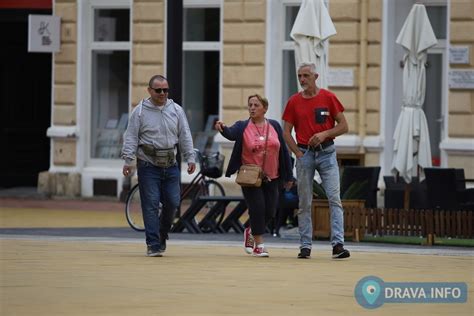 Foto Prvi Dan Jeseni I U Na Grad Donio Tmurne Oblake Sugra Ani