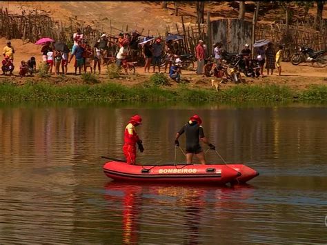 Mulher de 26 anos morre afogada no rio São Francisco Farol de