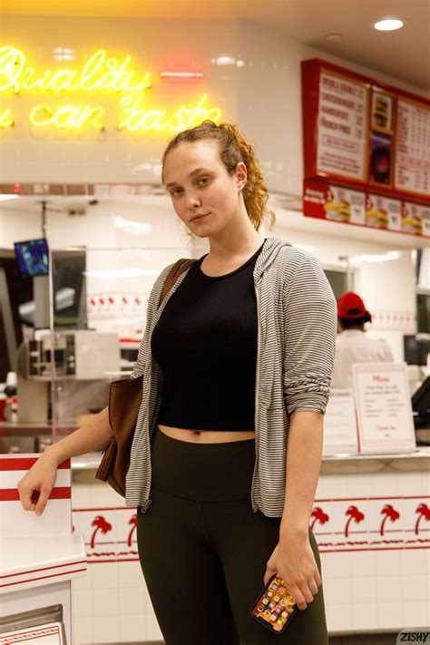 Cute Babe Carrie Barber Strips Naked In Public And Shows Her Natural Curves Coedcherry