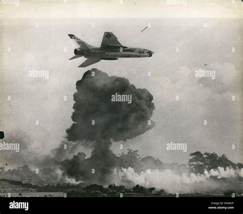 Vietnam war jet hi-res stock photography and images - Alamy