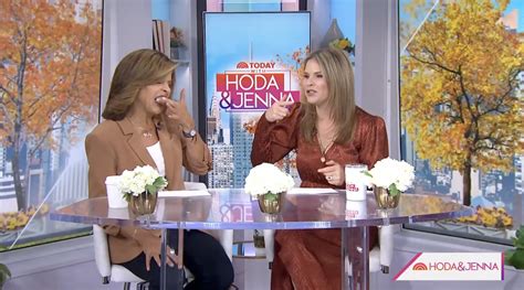 Today Host Hoda Kotb Interrupts Segment To Help Co Host Get Food Out Of