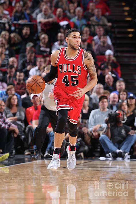 Denzel Valentine by Sam Forencich