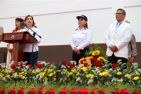 Presidenta Dina Boluarte participa en inauguración del nuevo Hospital