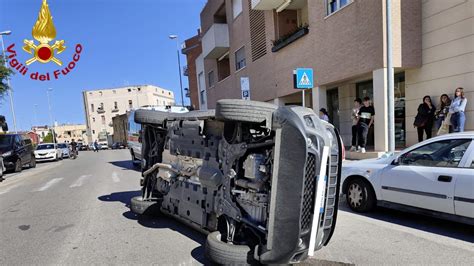 Scontro Frontale In Centro 4 Feriti Lievi