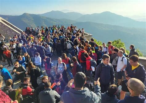 Tantissimi Giovani Al Sacro Monte Per Celebrare La Stella Del Mattino