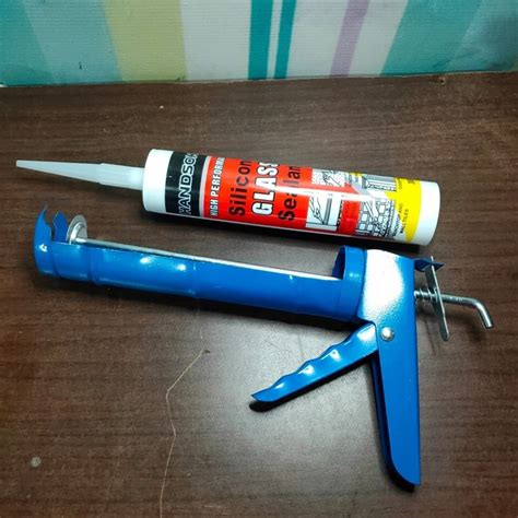 GUN SILICONE SEALANT Lem Kaca Tembakan Lem Gun Sealant Abu