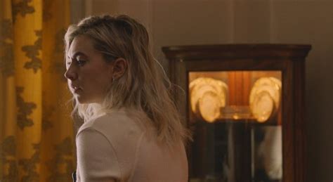 Vanessa Kirby and Shia LaBeouf star in trailer for Netflix's Pieces of ...