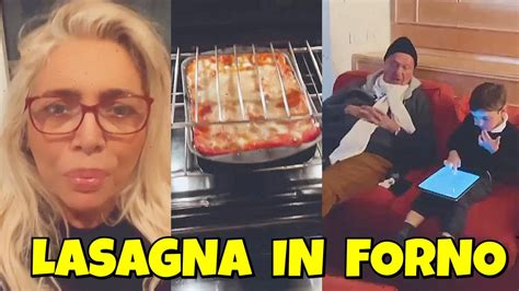 Mara Venier Cucina La Lasagna Ha I Nipoti A Cena YouTube