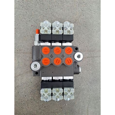 Hydrauliske ventil 40L/min 24V kontrol panel 3-sekcjonerer Elektrisk