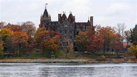 Your Guide To Visiting Boldt Castle Touristsecrets