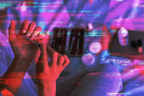 23 People Shared The Unsolved Mysteries They've Experienced 