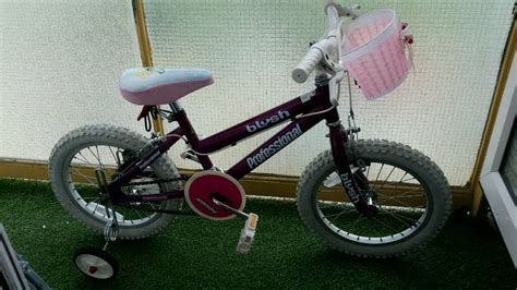 16 Girls Bike Purple With Stabilisers For Ages Between 5 8 Years