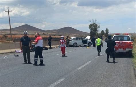 ¡volcadura De Camioneta En Pánuco Dejó 1 Menor De Edad Muerto Y Otras 7