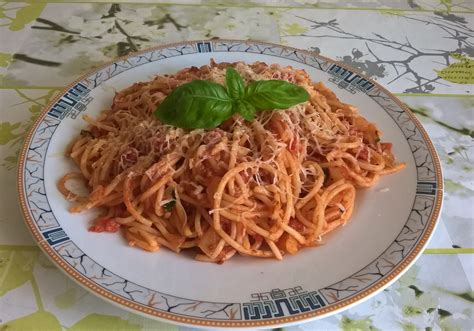 Spaghetti Z Sosem Ze Wie Ych Pomidor W Doradcasmaku Pl