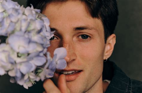 Henry Moodie Bicara Fakta di Balik Lagu Indigo