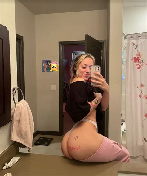 This Ass Doesn T Only Eat Thongs Nudes HungryButts NUDE PICS ORG