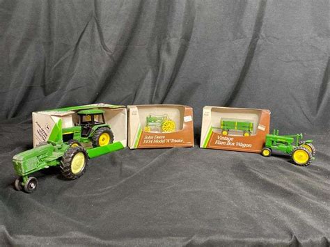 Various Scales Ertl Scale Models John Deere Items Aumann Auctions