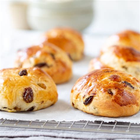 Zo maak je je eigen zuurdesemstarter én zuurdesembrood Laura s Bakery