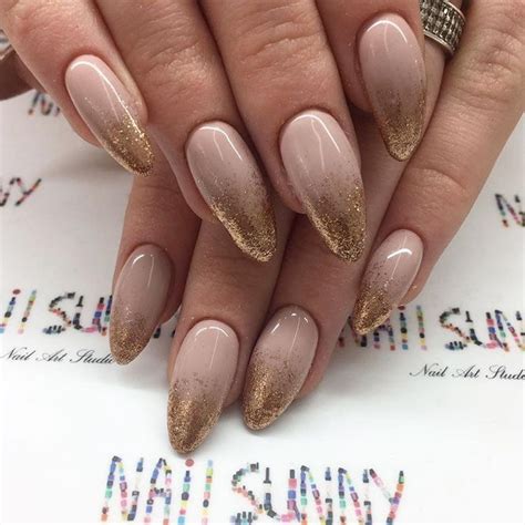 All That Glitters 33 Gold Nails Designs To Try Gold Nail Designs